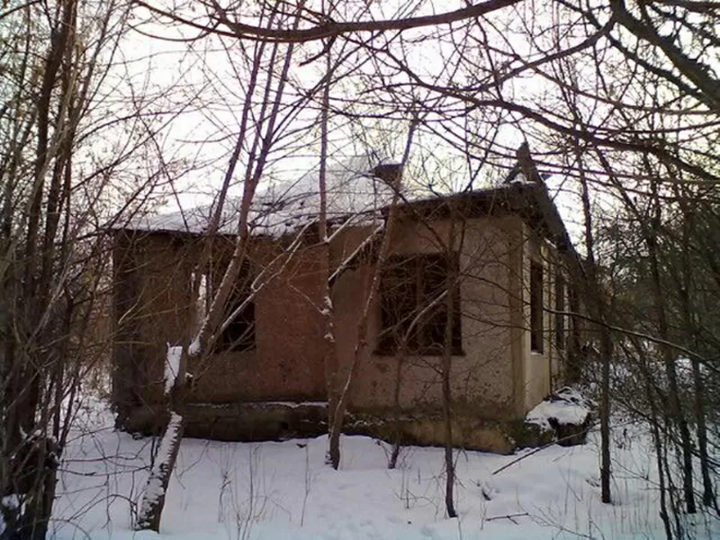 недостроенный дом с земельным участком недалеко от Липецка